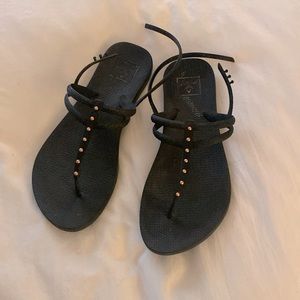 Reef black sandals black 7